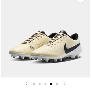 Nike Tiempo Legend 10 Club Soccer Cleats